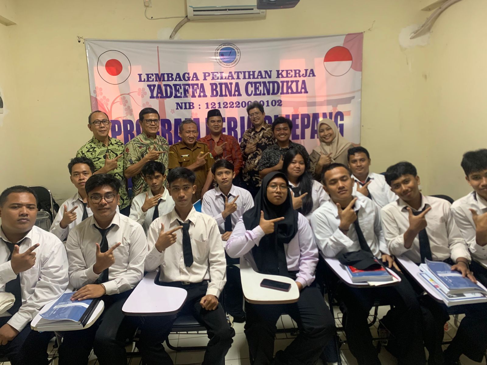 KUNJUNGAN DISNAKER PROVINSI BANTEN